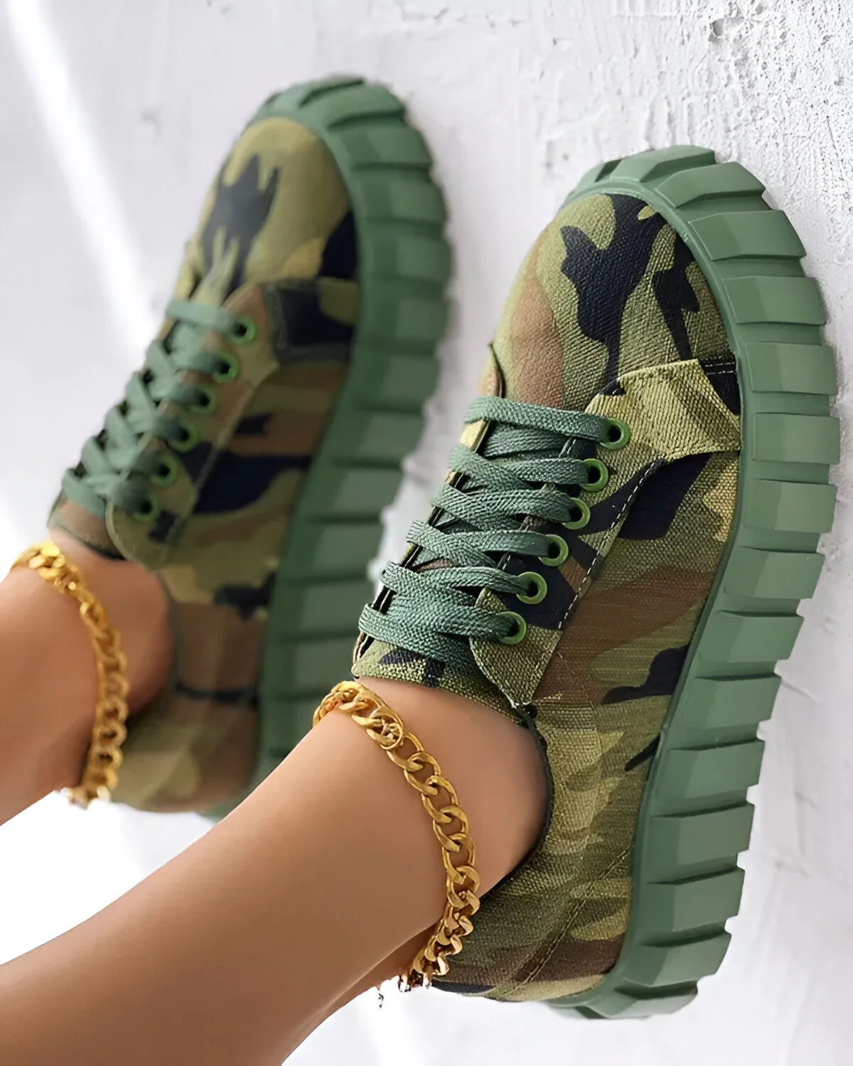 Baskets en toile à lacets et plateforme à imprimé camouflage – Image 5