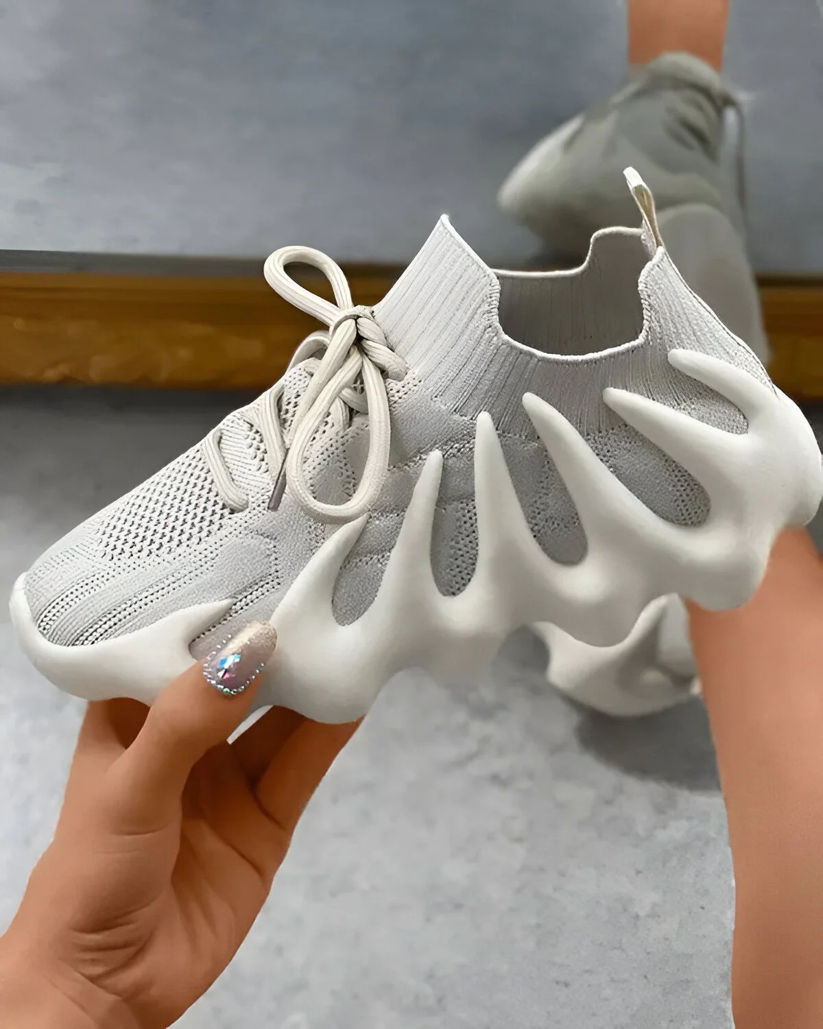 Baskets respirantes en tricot à lacets colorblock – Image 6