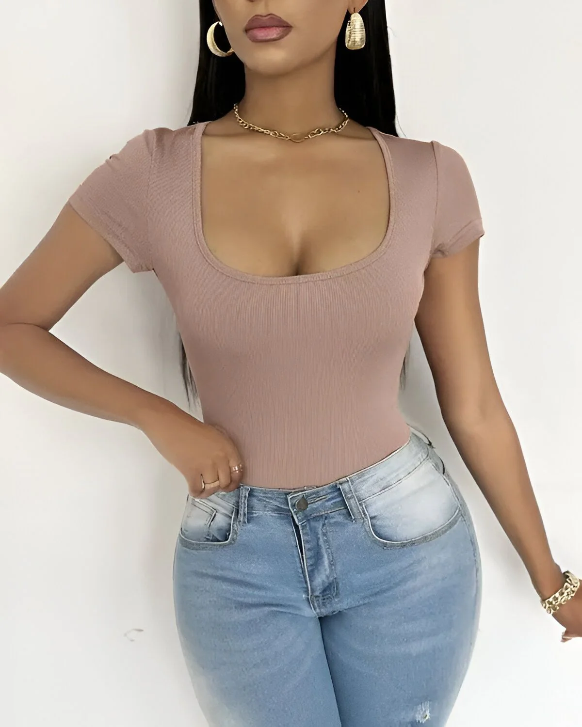 Body côtelé à manches courtes et col en U – Image 6