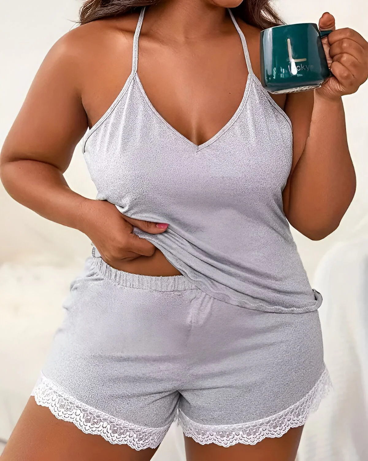 Ensemble Camisole de Nuit Dos Nu avec Patch en Dentelle de Grande Taille – Image 3