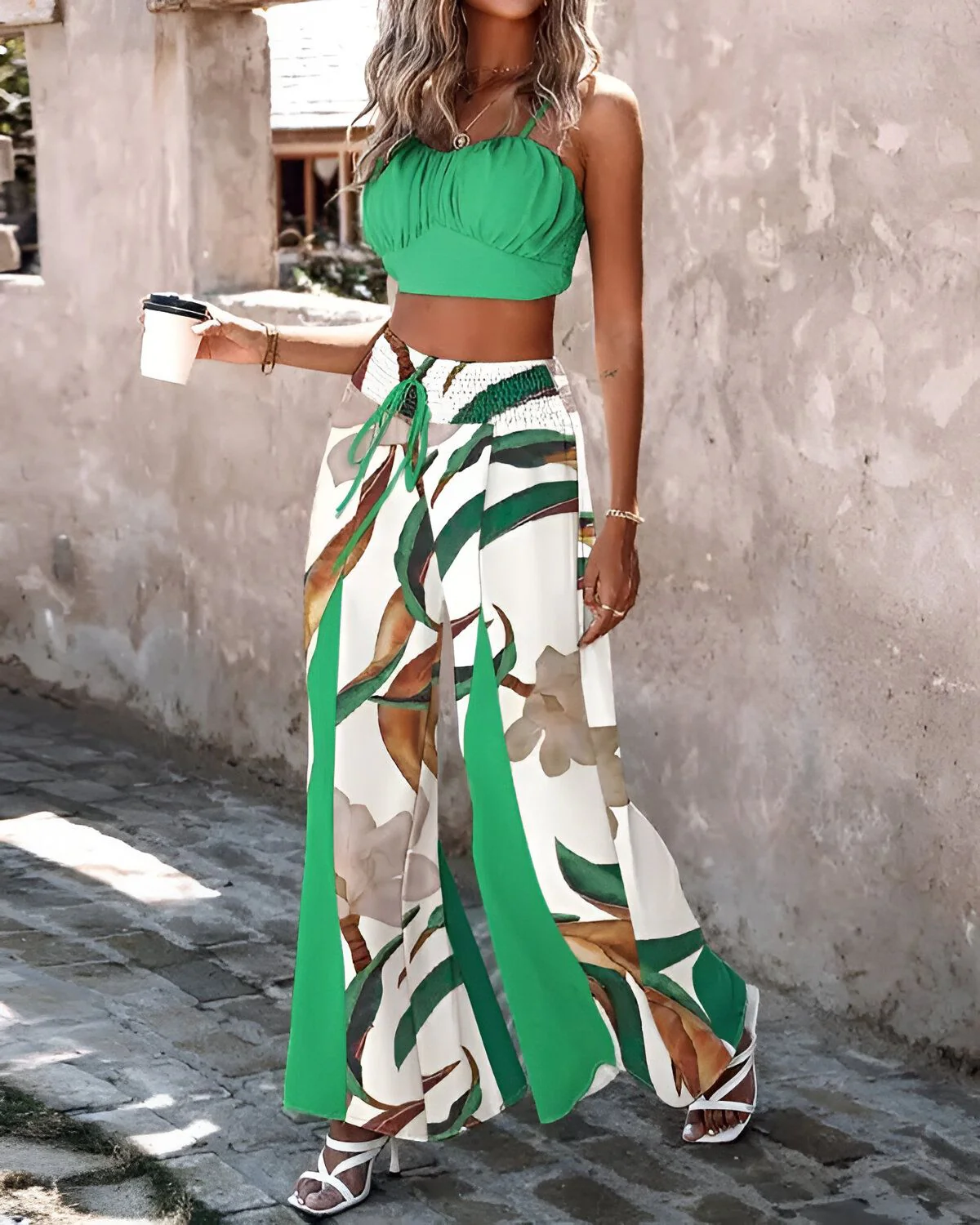 Ensemble caraco froncé et pantalon large froncé à imprimé plantes – Image 2