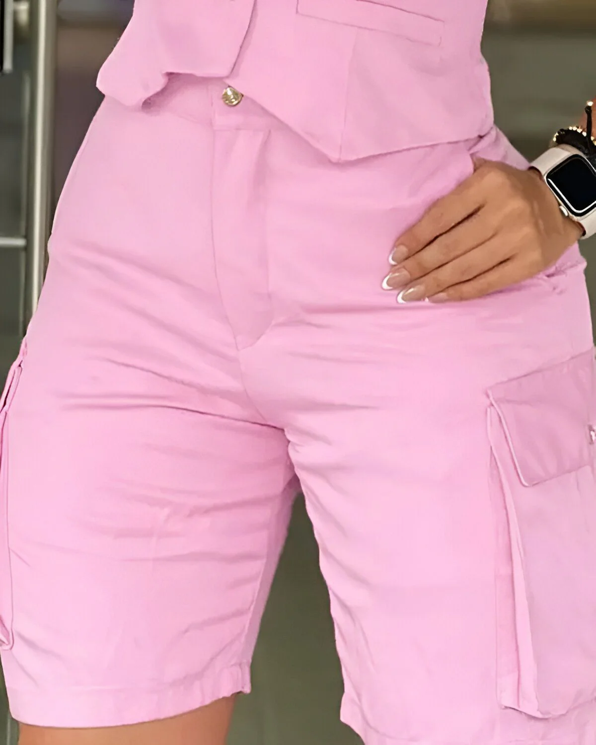 Ensemble haut bandeau boutonné et short à poches – Image 6