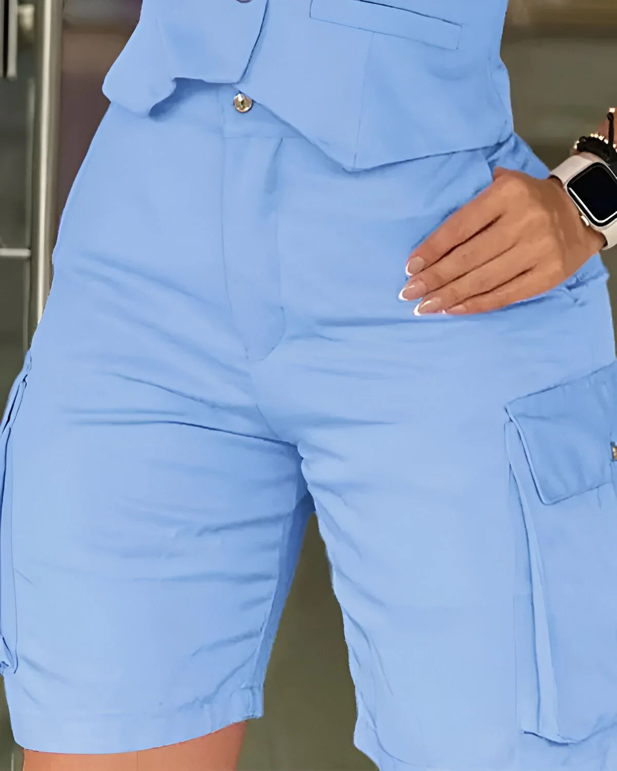 Ensemble haut bandeau boutonné et short à poches – Image 9