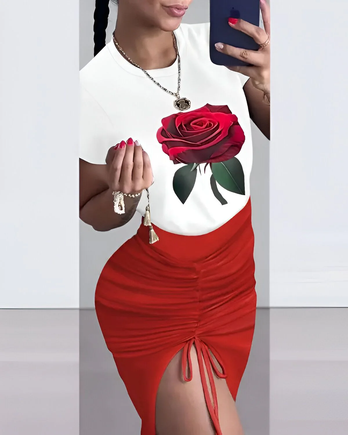 Ensemble haut imprimé roses et jupe fendue à cordon de serrage – Image 3