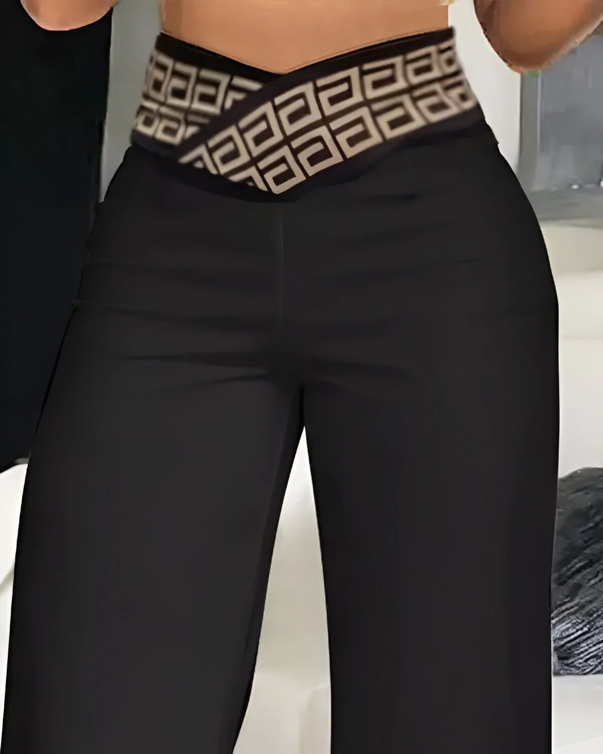 Pantalon bootcut large à taille superposée avec patch à bande géométrique – Image 3