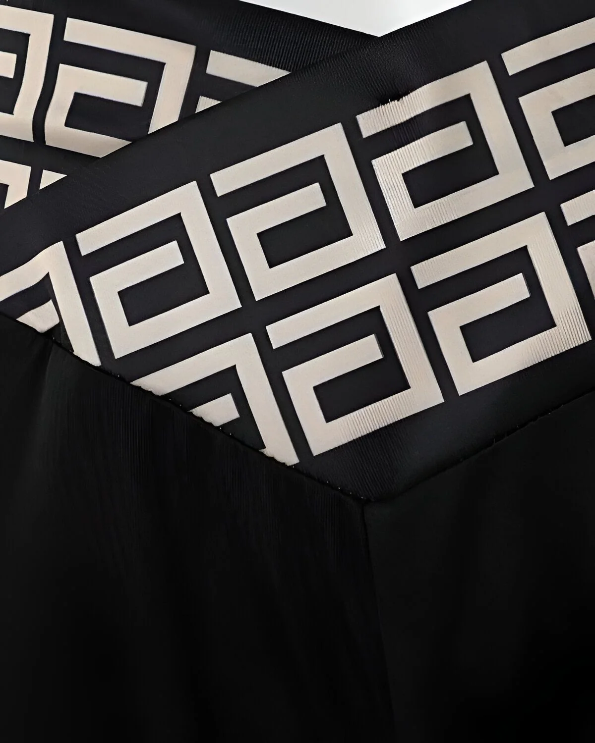 Pantalon bootcut large à taille superposée avec patch à bande géométrique – Image 5