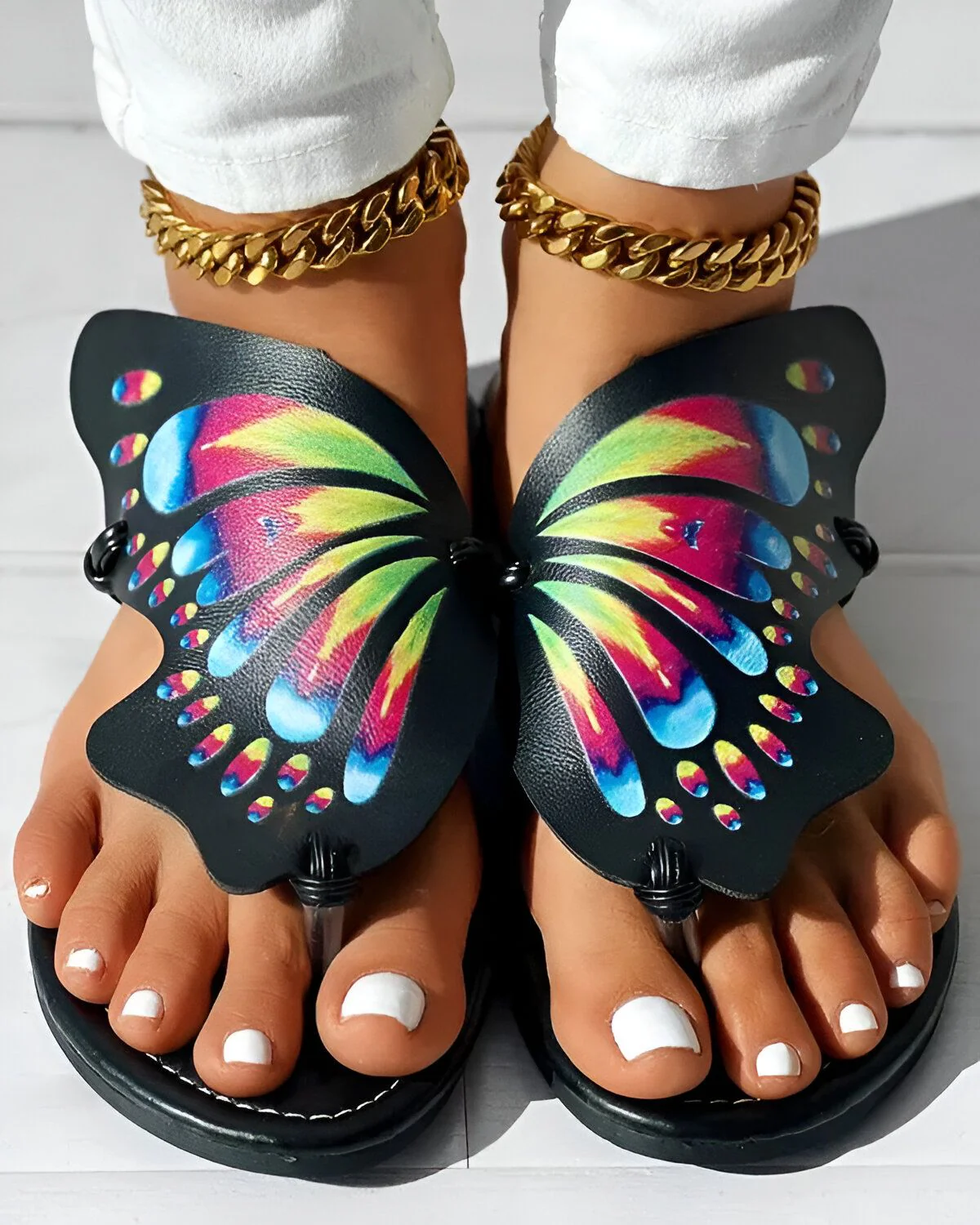 Pantoufles à bout d'orteil imprimé papillon color block – Image 4