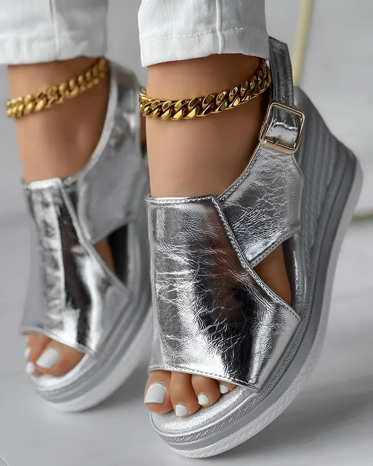 Sandales compensées à bout ouvert et bride arrière creuse – Image 7