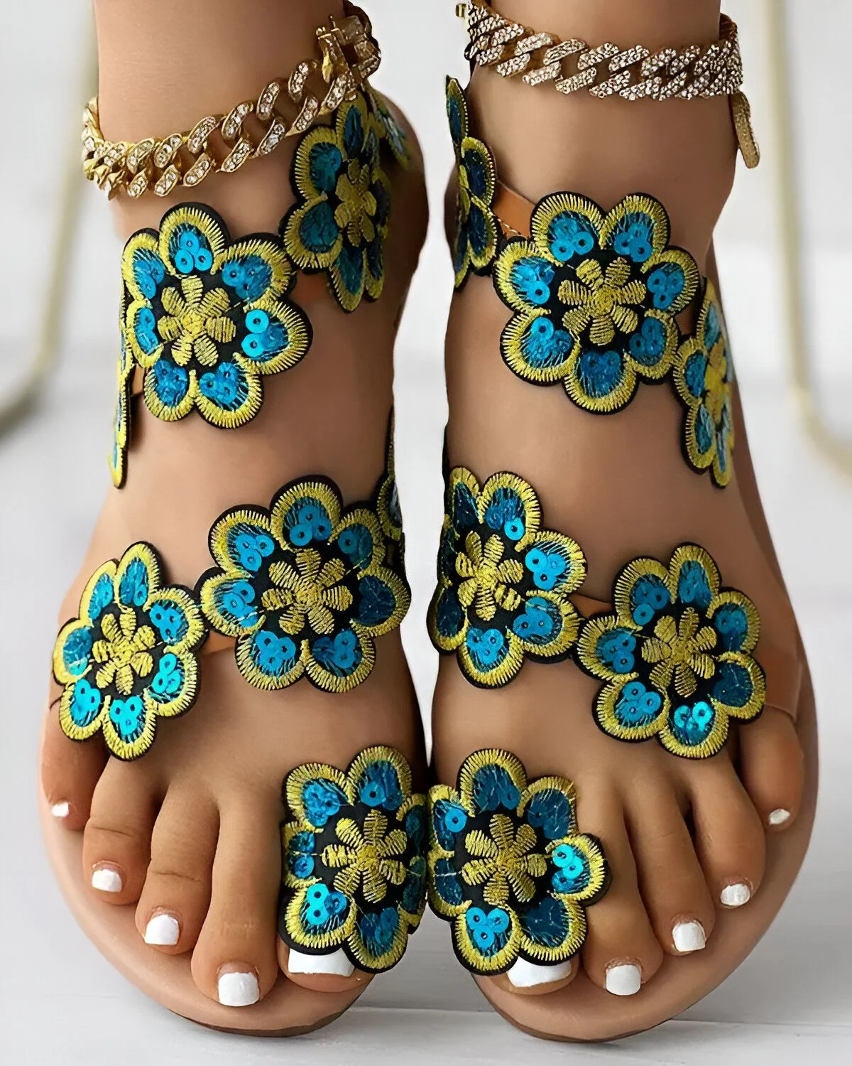 Sandales de plage à motif floral et anneau d'orteil